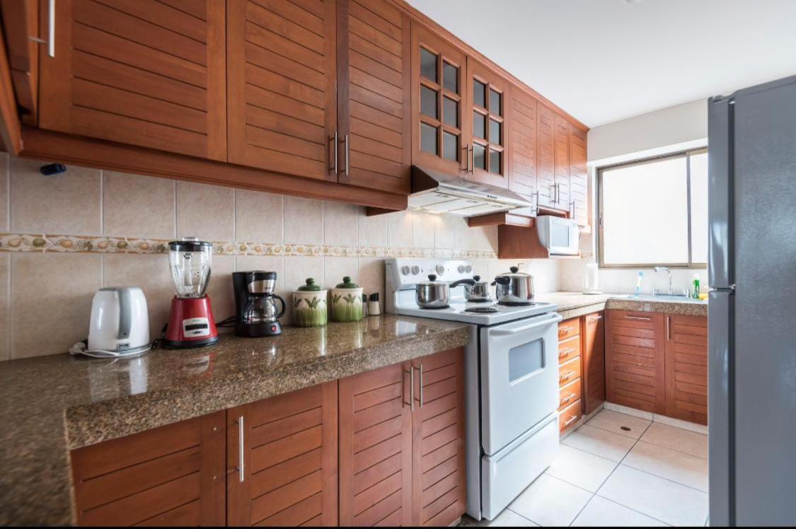 New Apartment In Miraflores! Larcomar Area! Lima Eksteriør billede